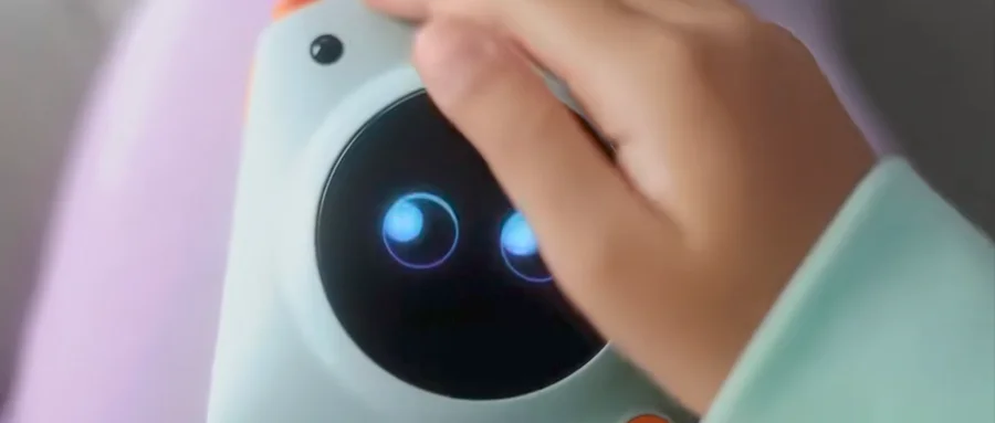 今年首个AI硬件爆款！冲上全国Top 1，腾讯前AI大牛入局 