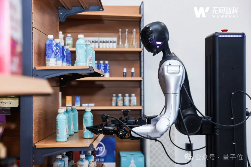 首个物理AI数据基座平台“无垠”落户浙江，专治机器人数据荒，家庭工业商业场景全覆盖